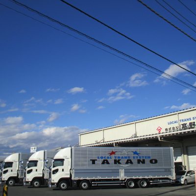 安定の、髙野商運物流部　10トンドライバー募集中